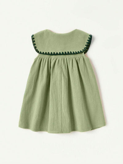 Vestido para bebê com gola bordada · Floral verde 
