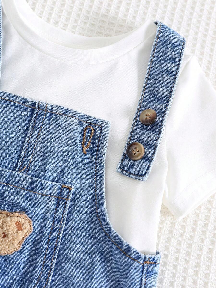 Jardineira Jeans Ursinho para Bebê · Jeans liso 