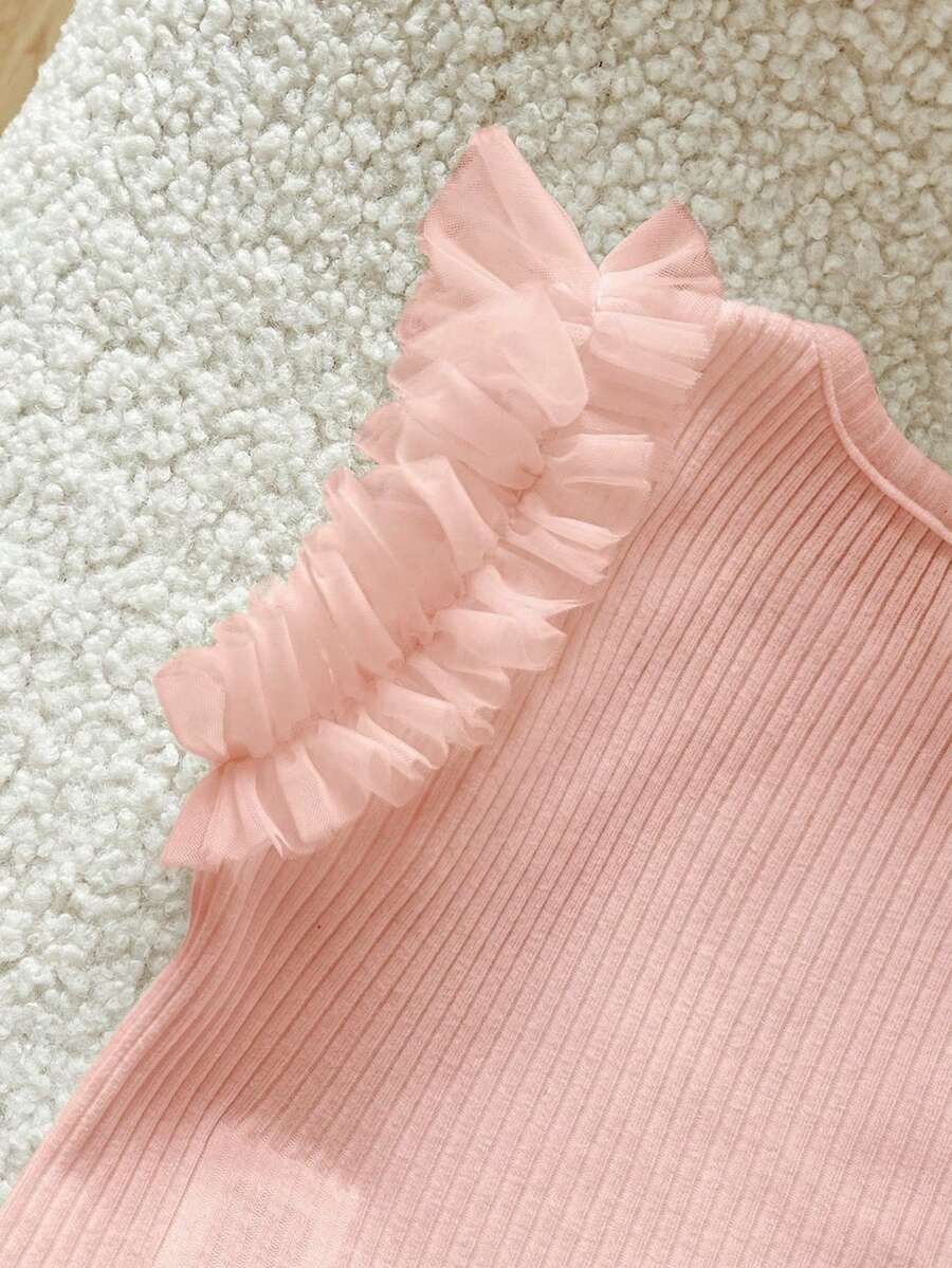 Camiseta Canelada com Babados para Bebê · Rosa chiclete 