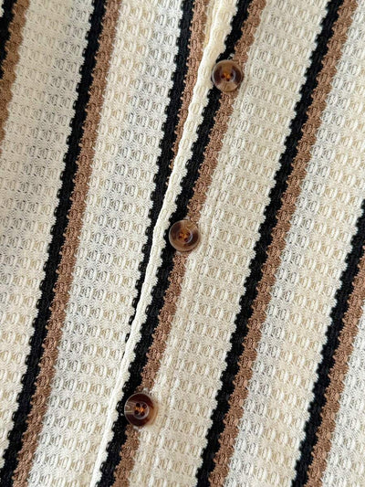 Macacão listrado waffle de manga curta