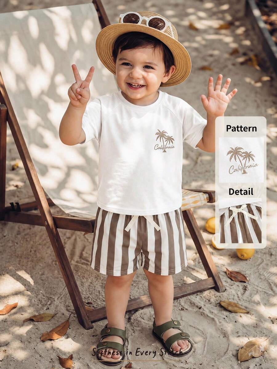 Conjunto com camiseta de palmeiras e shorts listrado · Branco e bege 