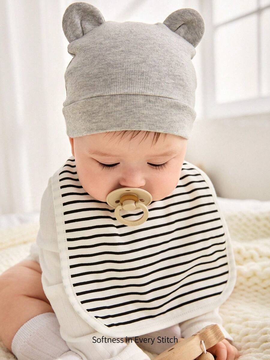 Kit com 4 Babadores de Tecido para Bebê · Panda e listras 