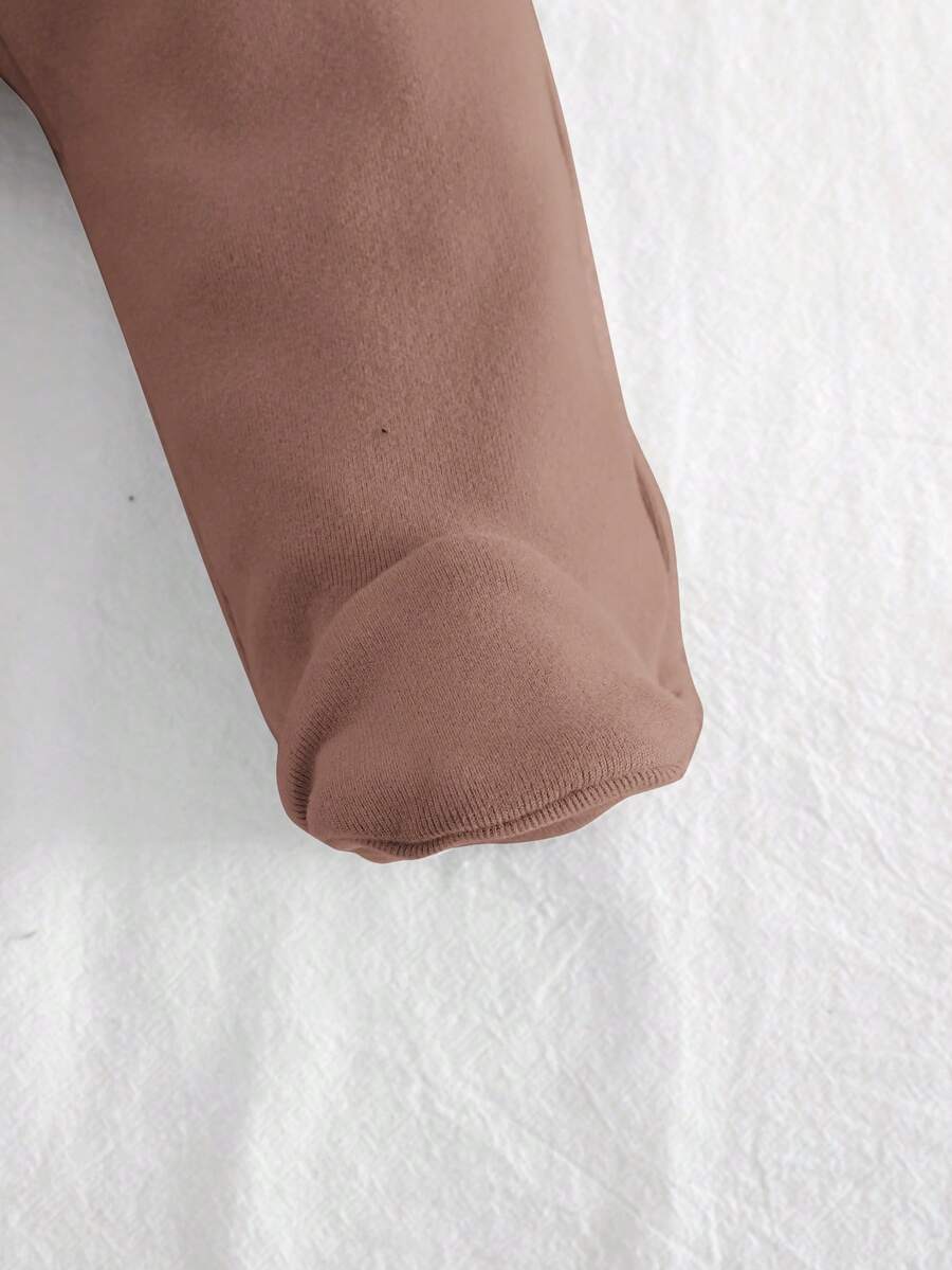 Kit com 2 macacões de manga longa para bebê · Caqui 