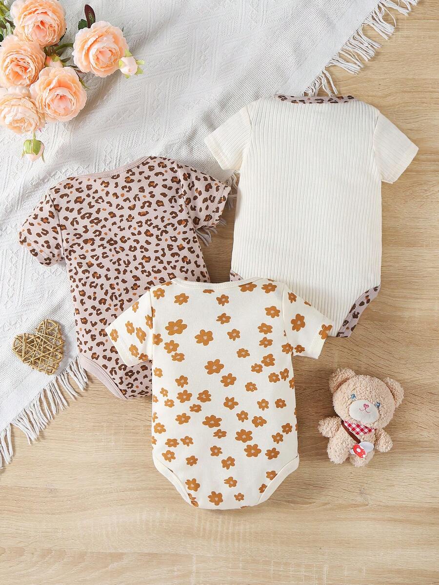 Conjunto com 3 Bodies para Bebê Menina · Caramelo 