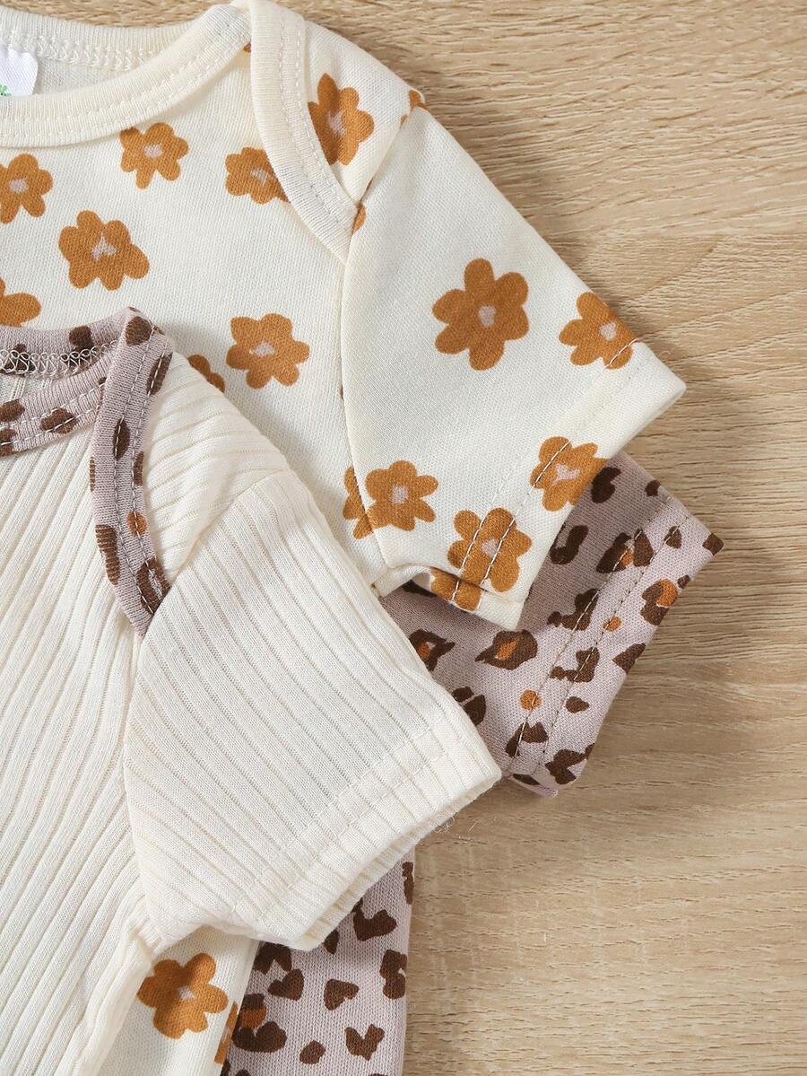 Conjunto com 3 Bodies para Bebê Menina · Caramelo 