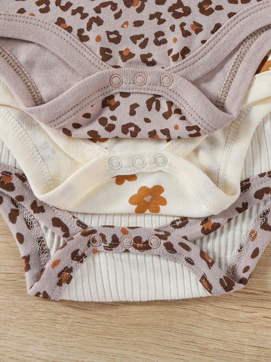 Conjunto com 3 Bodies para Bebê Menina · Caramelo 
