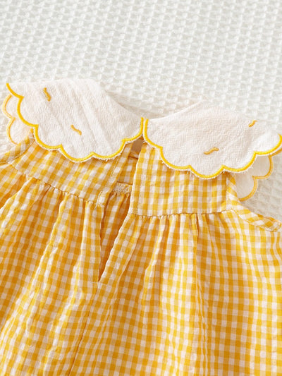 Vestido para bebê com gola bordada · Patinhos amarelo 